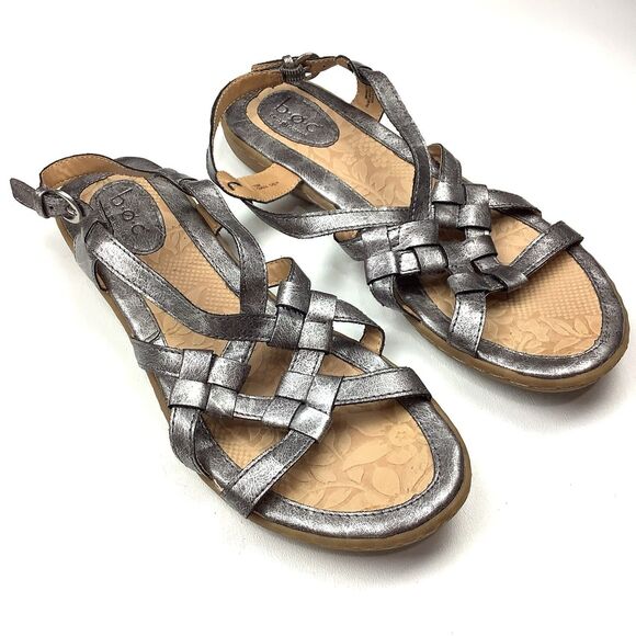 BOC Born Kesia Flat Sandals Women Size 10 Metallic Silver Strappy Faux Leather - Picture 1 of 11